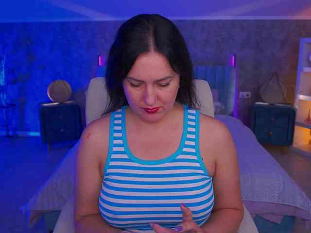 VelvetLuck webcam