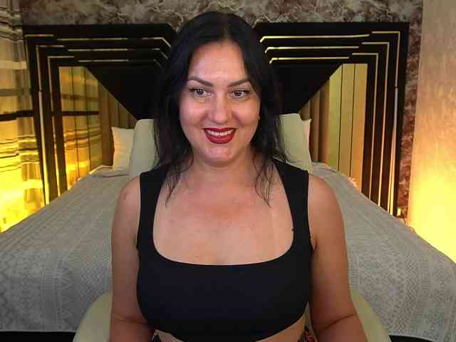 VelvetLuck webcam