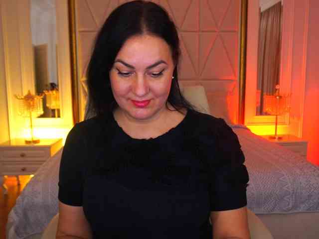 VelvetLuck webcam