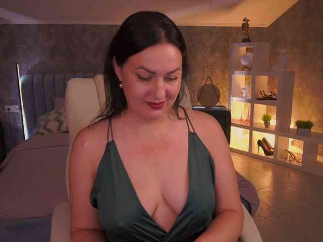 VelvetLuck webcam
