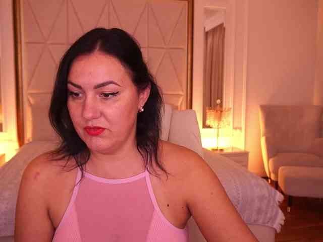 VelvetLuck webcam