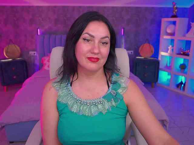 VelvetLuck webcam