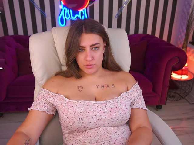 HeyKitten live cam on BongaCams