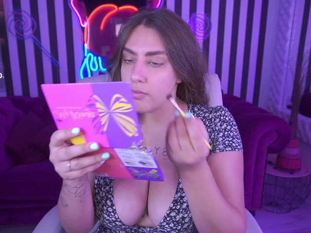 HeyKitten live cam on BongaCams