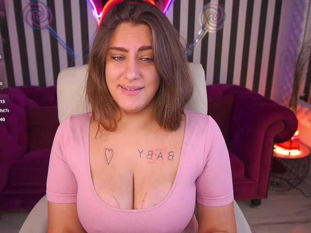 HeyKitten live cam on BongaCams