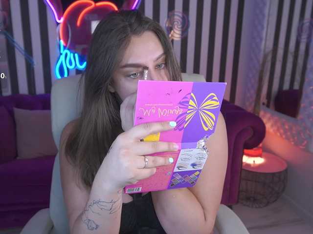 HeyKitten live webcam show