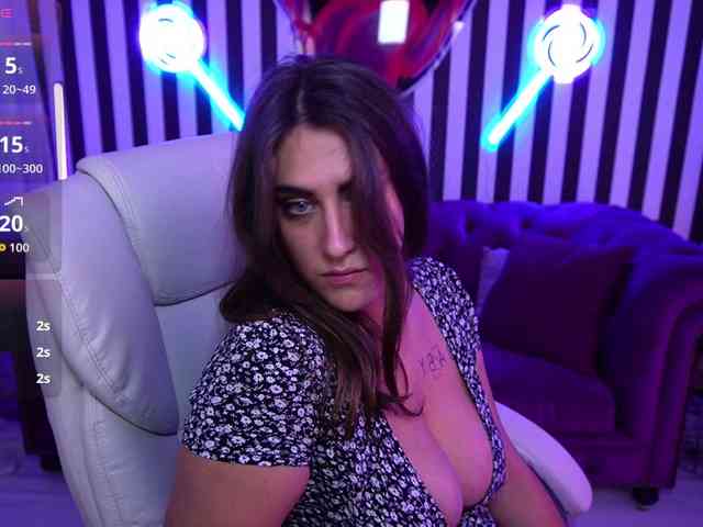 HeyKitten Sex Cam Show