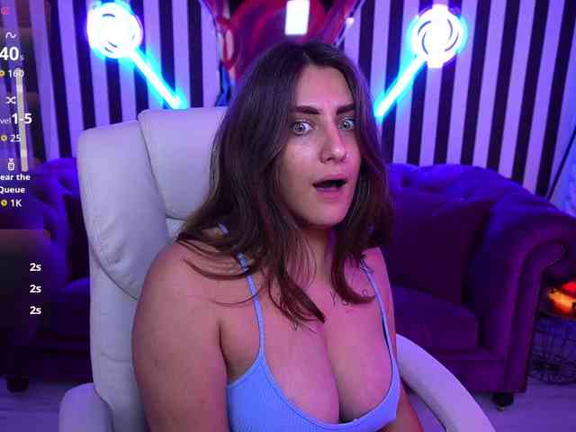 HeyKitten Sex Cam Show