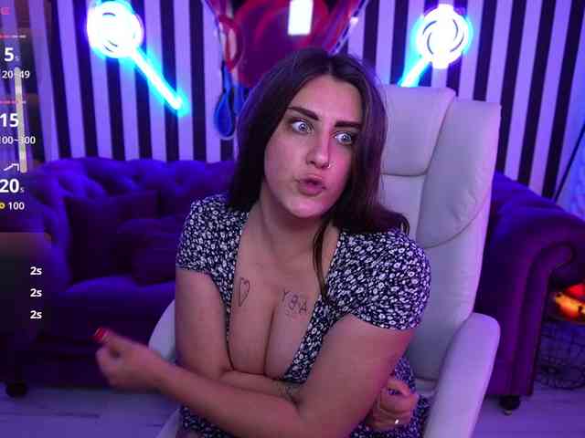 HeyKitten Sex Cam Show