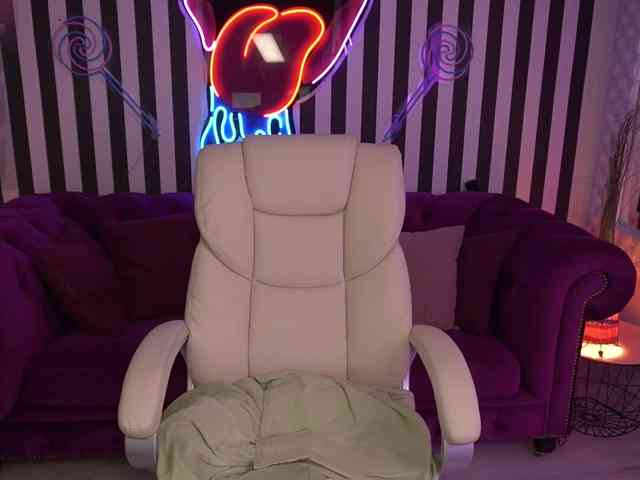 HeyKitten Live Webcam on BongaCams