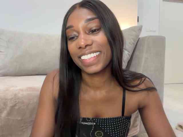 Model: smileybabe