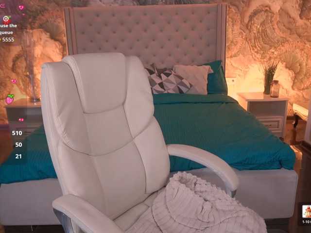 VikVikLove, en directo ahora en BongaCams