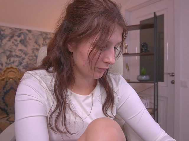 VikVikLove live cam on BongaCams