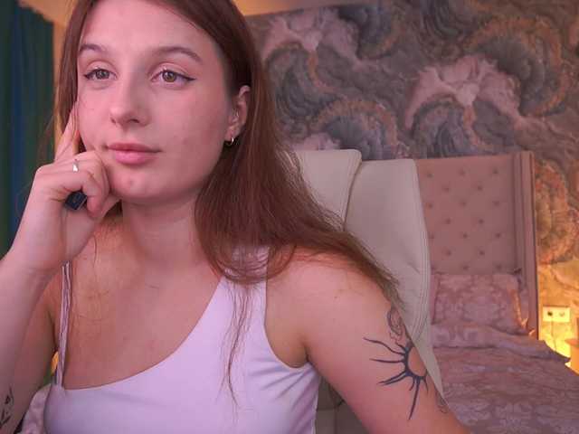 VikVikLove live webcam show