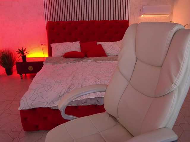 VikVikLove live cam