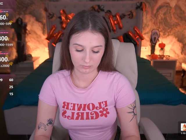 VikVikLove live cam preview