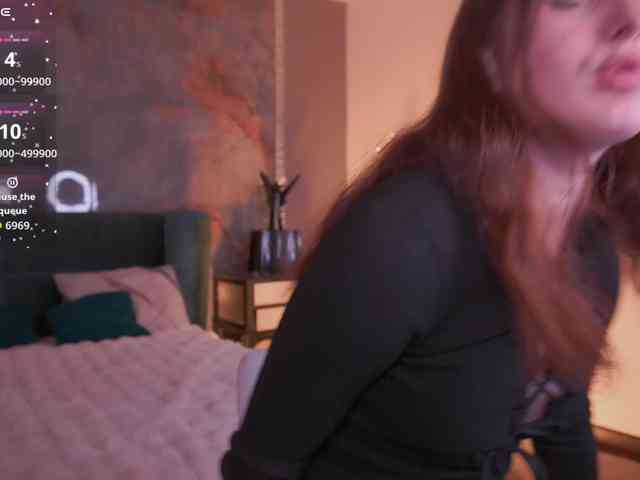 VikVikLove webcam