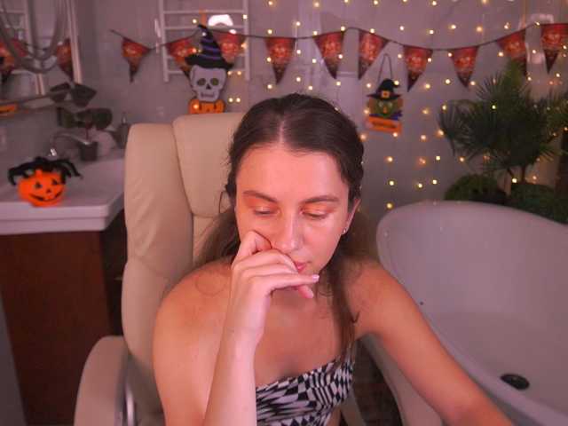 LittleJulii live cam on BongaCams