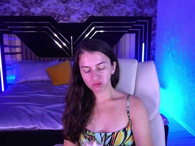 LittleJulii live cam on BongaCams