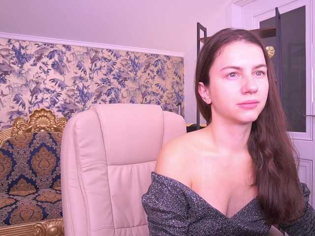 LittleJulii live cam on BongaCams