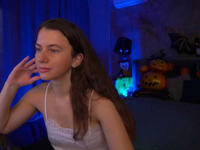 LittleJulii live cam on BongaCams