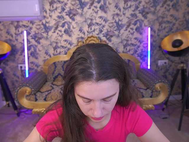 LittleJulii live cam on BongaCams