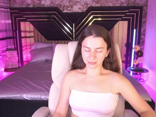 LittleJulii live cam on BongaCams