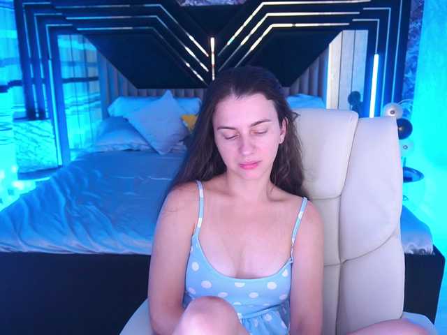 LittleJulii live cam on BongaCams