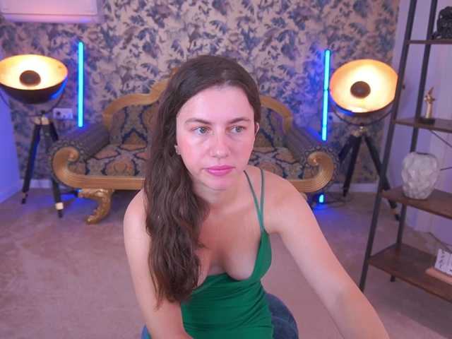 LittleJulii live cam on BongaCams