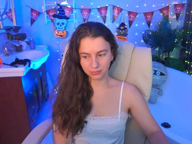 LittleJulii live cam on BongaCams