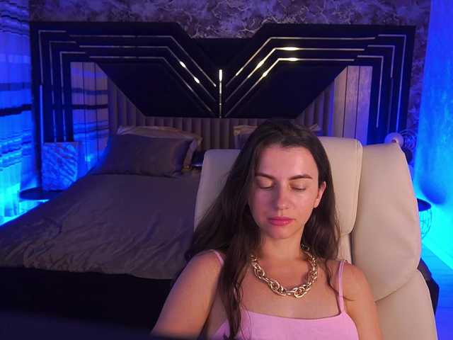 LittleJulii live cam