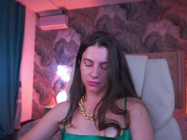 LittleJulii live cam on BongaCams