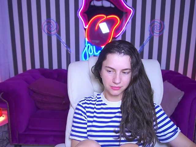LittleJulii live cam on BongaCams