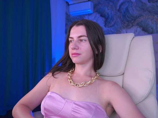 LittleJulii live cam on BongaCams