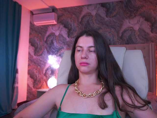 LittleJulii live cam on BongaCams