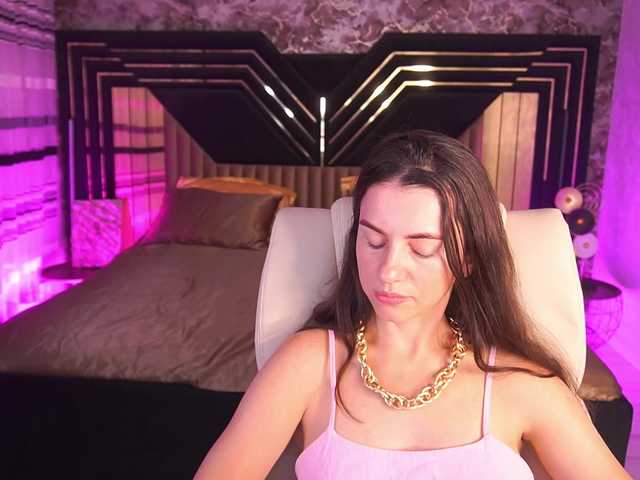 LittleJulii live cam on BongaCams