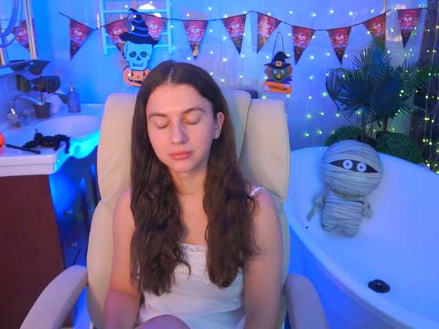 LittleJulii live cam on BongaCams
