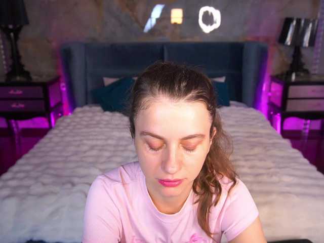 LittleJulii live cam on BongaCams