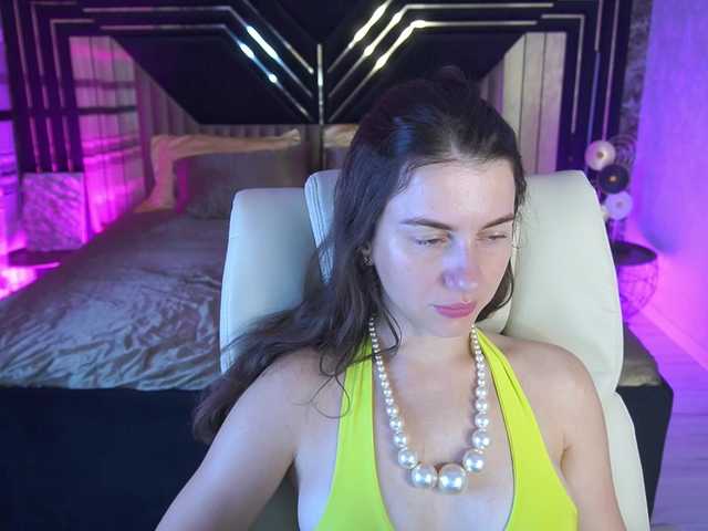 LittleJulii live cam on BongaCams