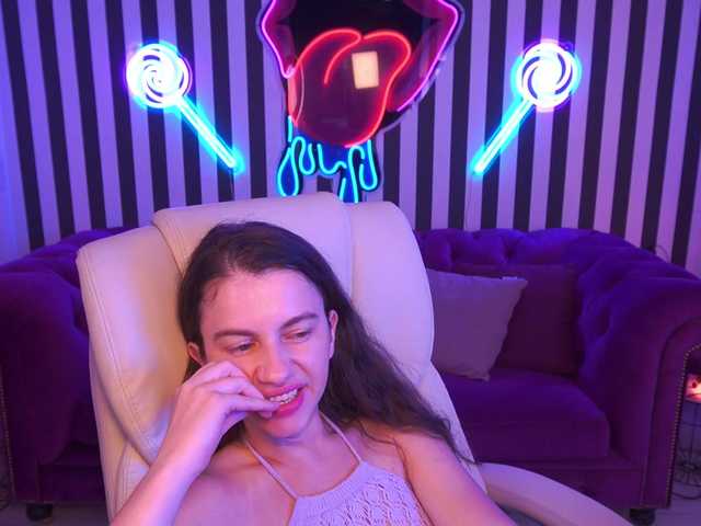 LittleJulii live cam on BongaCams