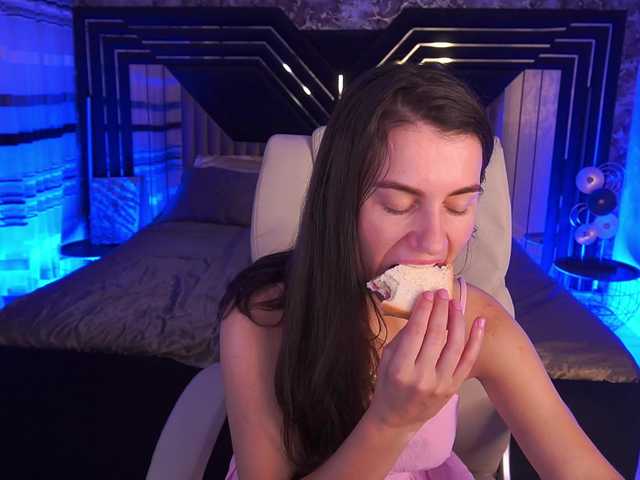 LittleJulii live cam on BongaCams