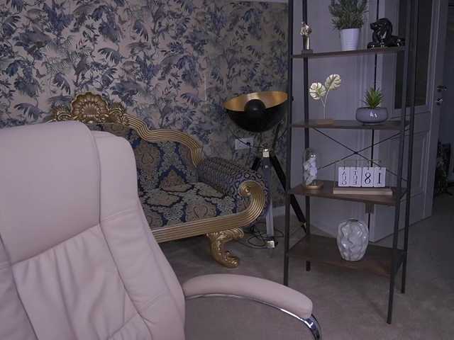 LittleJulii live cam on BongaCams