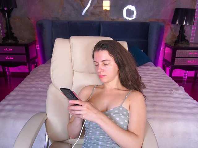 LittleJulii live cam on BongaCams