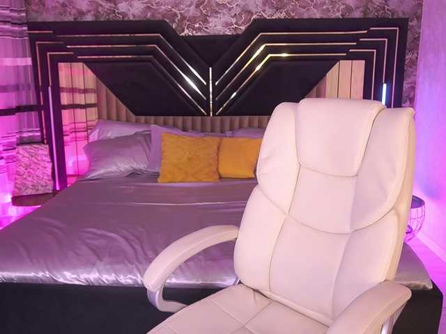 LittleJulii live cam