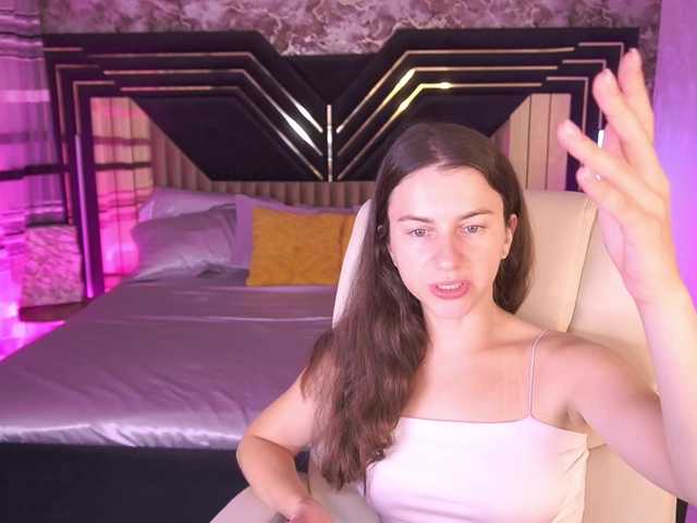 LittleJulii live cam