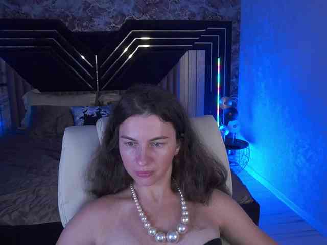 LittleJulii webcam