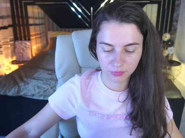 LittleJulii webcam