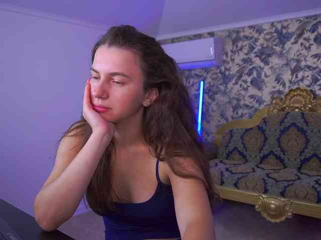LittleJulii - Girl 