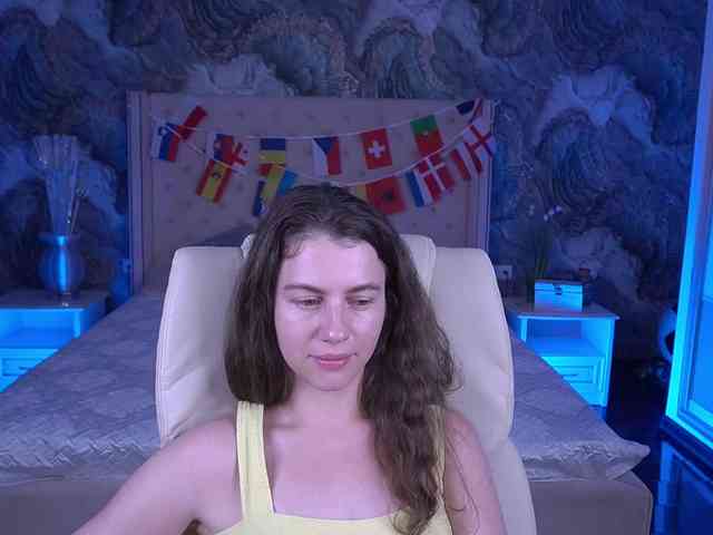 LittleJulii webcam