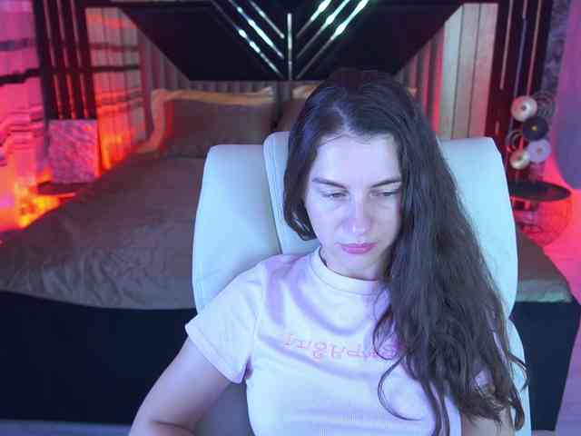 LittleJulii webcam